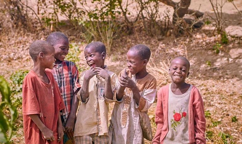 Casa de la marginea satului: O poveste despre așteptări, familie și alegeri