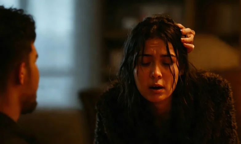 Darul Sigilat: "Nu Deschideți Până la Prima Vostru Neînțelegere" - Un Deceniu Mai Târziu, Rămâne Neatins