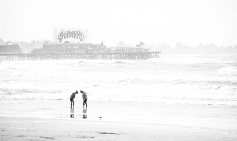 Între două lumi: Povestea unei mame și a alegerilor imposibile