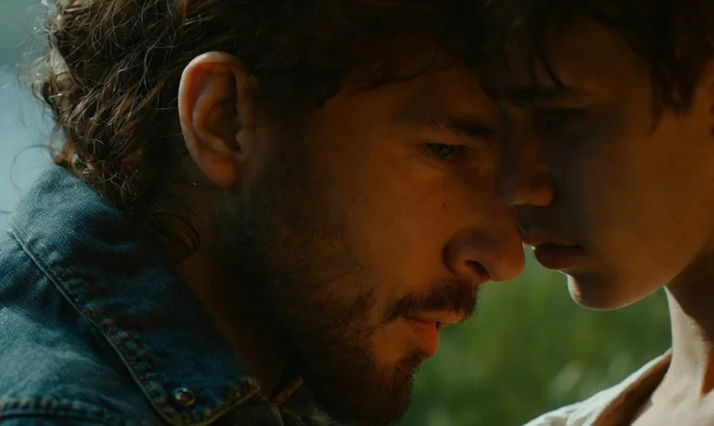 La 50 de ani, îmi părăsesc soția, nu pentru o iubire mai tânără, ci pentru flacăra care nu s-a stins niciodată