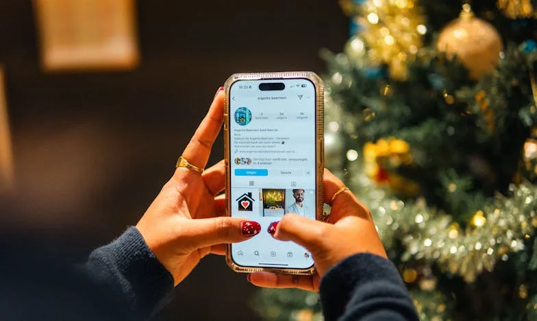 Între două lumi: Povestea unei mame care și-a pierdut fiul în propria familie