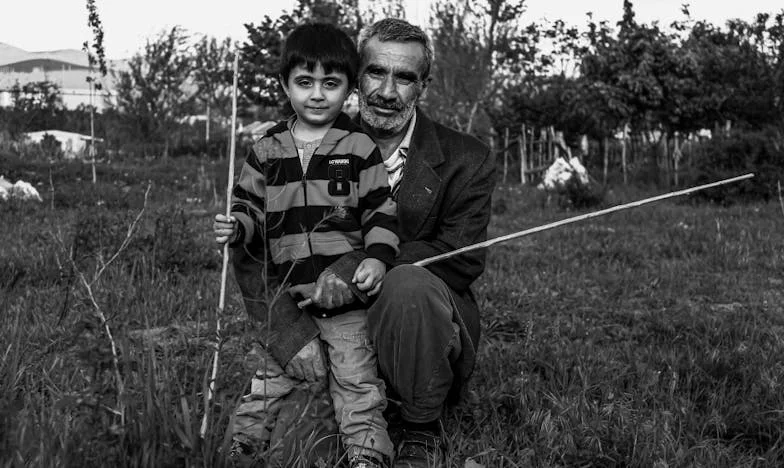 Între Dragoste și Limite: Povestea unei Mame Românce