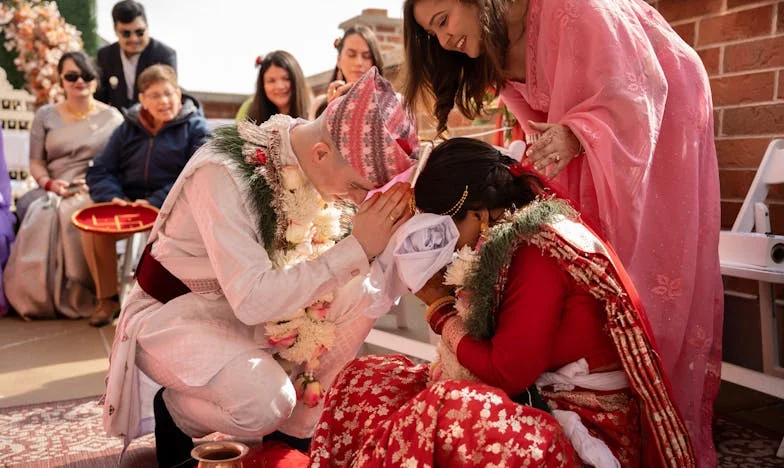 Între tăcere și adevăr: Povestea mea cu mama și soțul meu