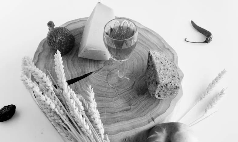 Nunta la care nu am fost invitată, dar de la care se așteaptă să ofer totul: Povestea unei mame românce