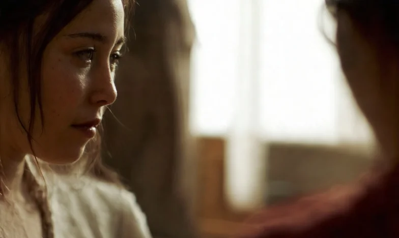 Sub același acoperiș: Povara mândriei din familie