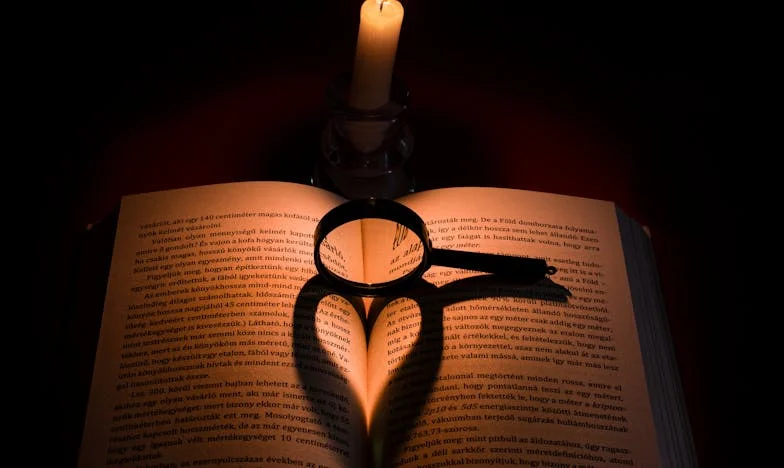 Între două lumi: Povestea unei trădări tăcute