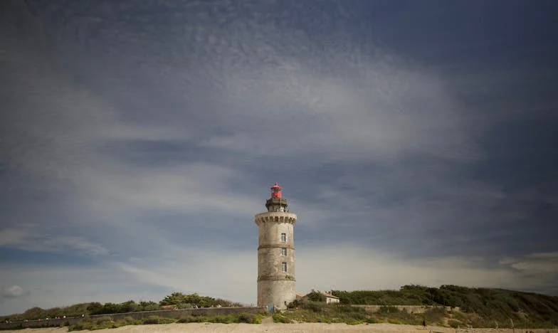 Între recunoștință și sufocare: Povestea unei nurori în România de azi