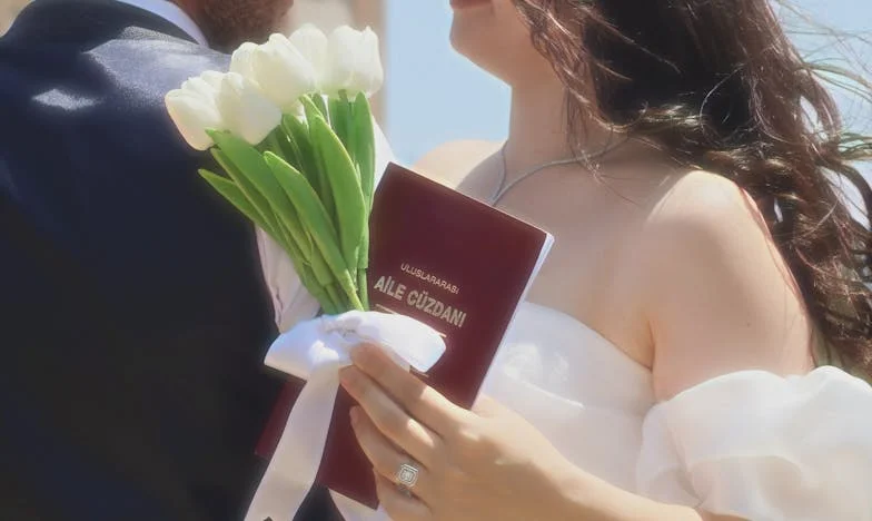 Între Rușine și Iertare: Povestea unei Mame Românce