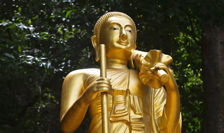 „Bunicule, de ce nu vrei să trăim mai bine?” – Povestea unei familii românești între sacrificiu și neînțelegere