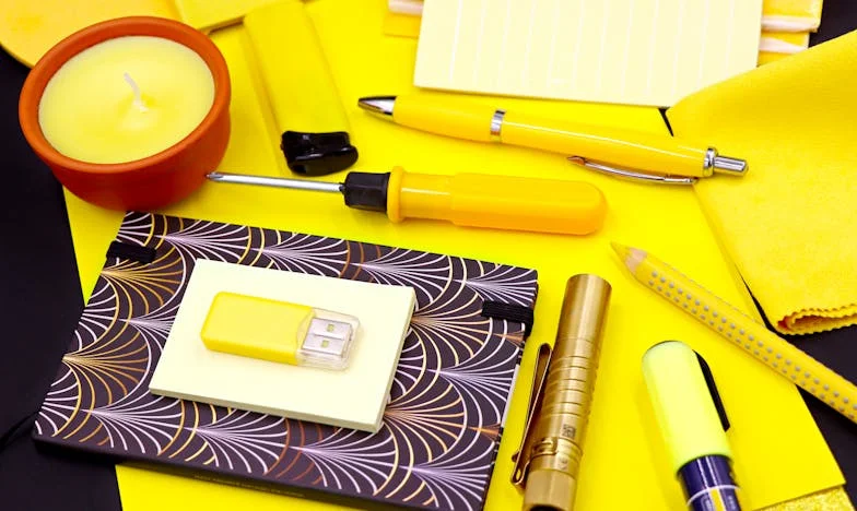 Între Datorie și Libertate: Povestea Unei Surori Încătușate de Așteptări