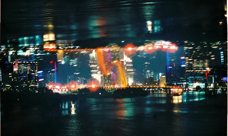 Între dorințe și sacrificii: Povestea unei mame singure din București