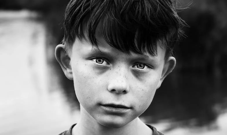 Între două lumi: Povestea mea după 25 de ani