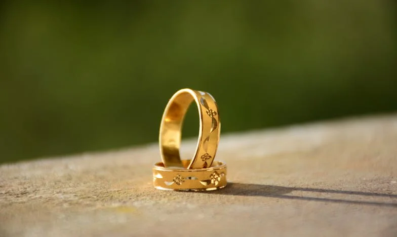 Între tăcere și adevăr: Povestea unei mame și a unei nurori