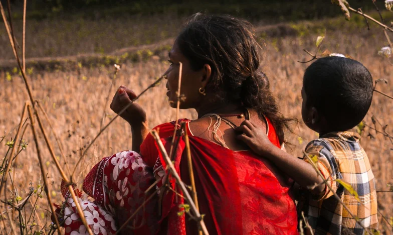 M-a Părăsit în Luna a Noua, Apoi S-a Întors După Trei Ani Cerând Iertare