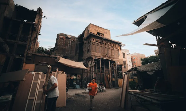 Soneria sună, deschid și o găsesc pe soacră-mea plângând: O poveste despre pierdere și iertare