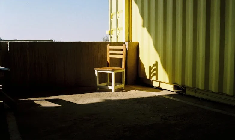 Banii nu sunt iubire: Povestea mea despre frică, dependență și curaj