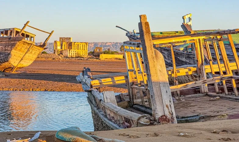 În umbra soacrei: Patru pereți, o singură viață