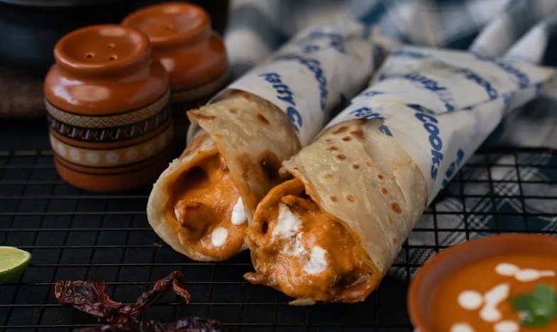 Jurnalul din praf: Adevărul din pivniță care mi-a schimbat viața