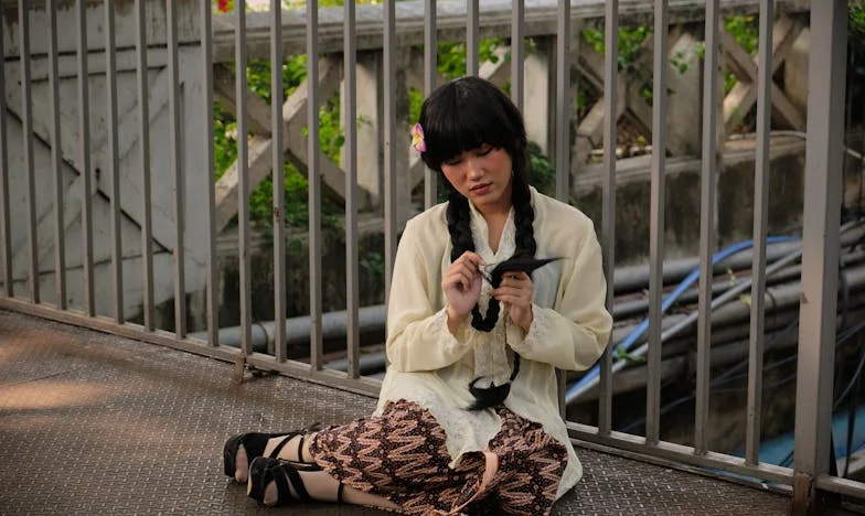 „Nu mai e loc pentru tine aici, mamă” – Povestea unei mame care și-a pierdut locul în viața fiului său