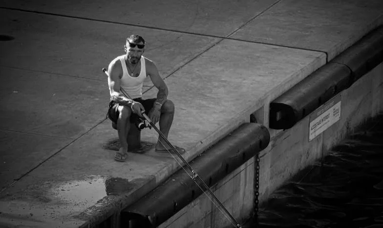 Umbre pe holurile spitalului: Povestea lui Radu și a unei familii care nu mai știe să ierte