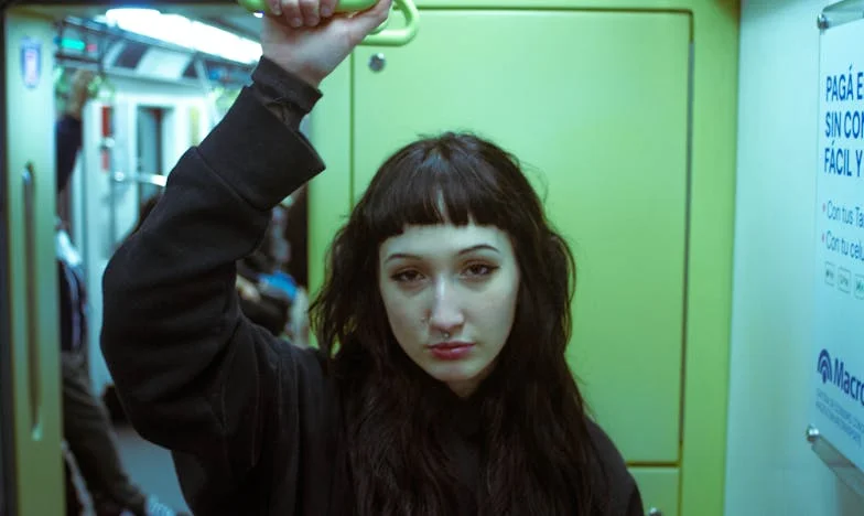 Un telefon la miezul nopții care mi-a răsturnat viața – cum o singură noapte a schimbat totul