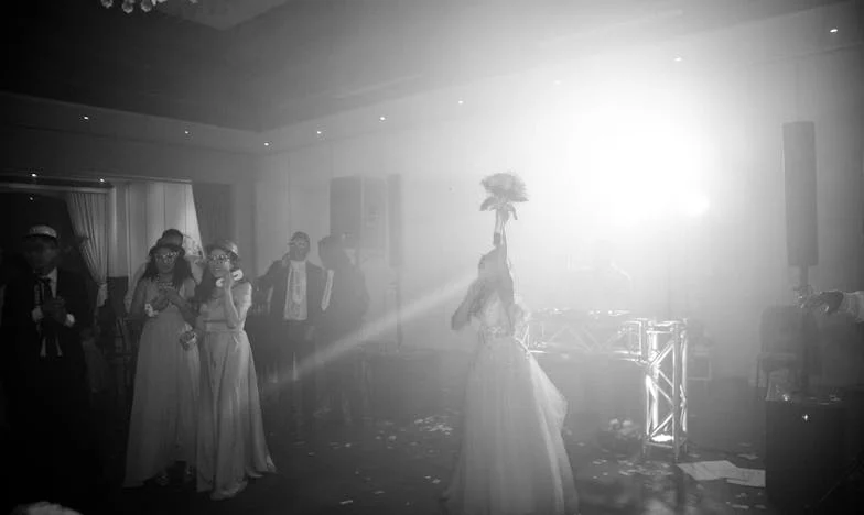 Flăcări stinse între legături de sânge