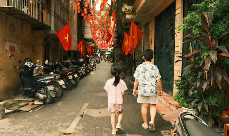 Între două focuri: Povestea unei femei care a uitat să trăiască pentru ea însăși