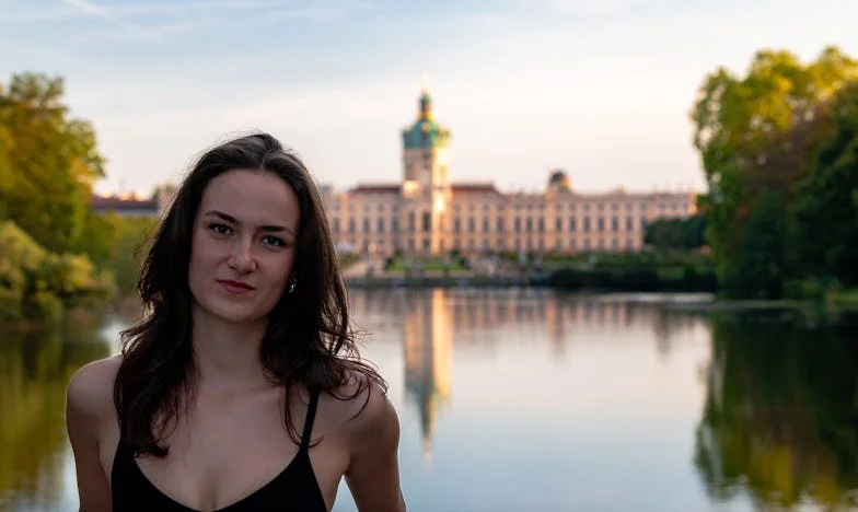 „Nu ai dreptul să păstrezi numele fiului meu după divorț!” – Strigătul care mi-a schimbat viața