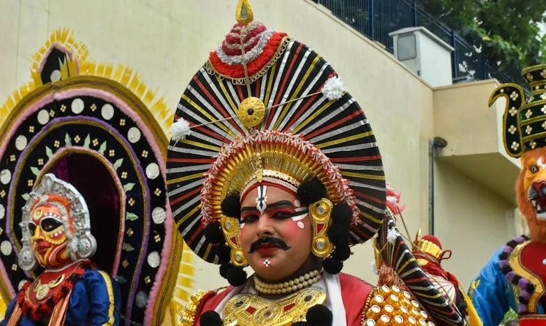 Umbrele trecutului nu dorm niciodată