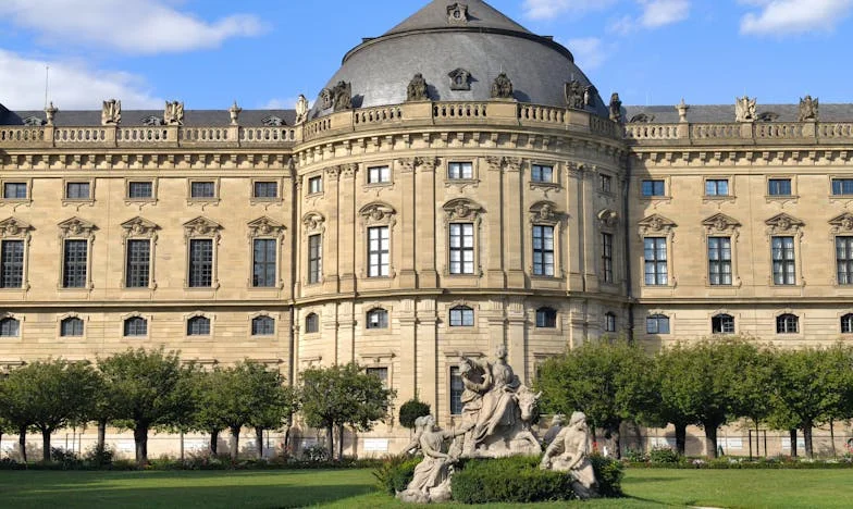 Visul unei familii: Când dragostea se destramă la primul plânset de copil