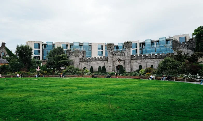 Ziua în care nu am fost invitată: Povestea unei mame invizibile