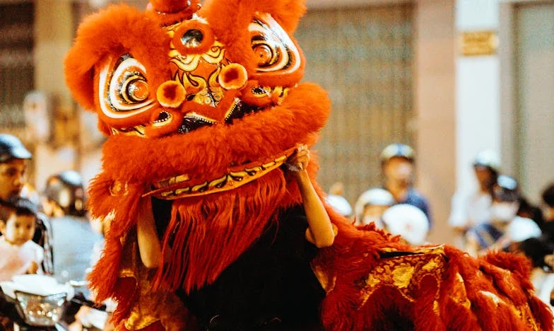 Am semnat cu mâna mea sentința singurătății: Mărturisirea unei soacre care a pierdut totul