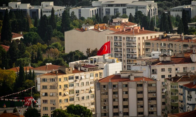 Între patru pereți: Când familia devine o capcană