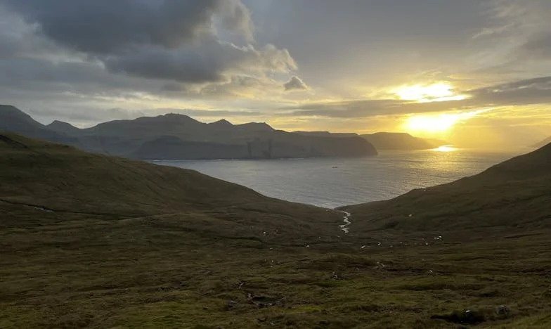 „Nu sunt servitoarea voastră!” – Povestea unei femei care și-a regăsit vocea într-o familie care i-a cerut să tacă