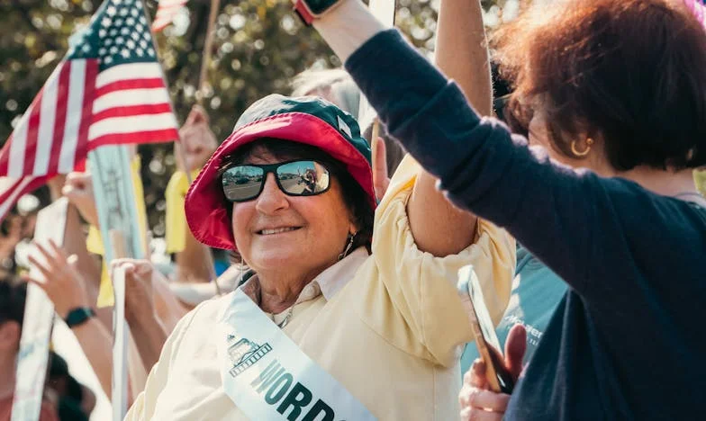 Pe scările dintre speranță și disperare: Fuga de un tiran