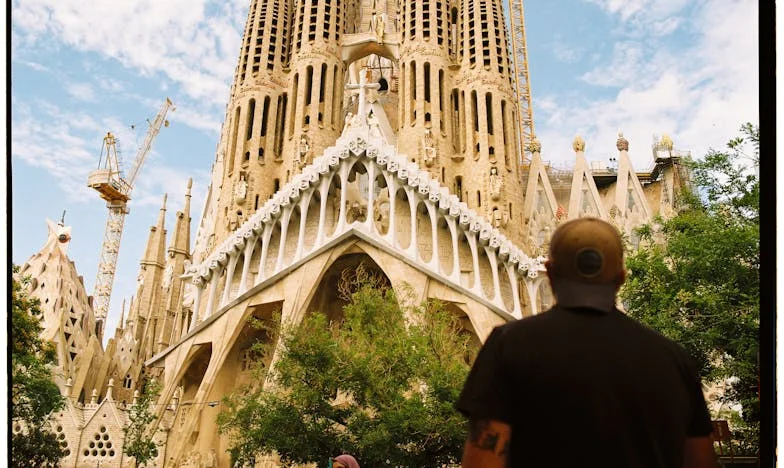 „Scrie totul pe numele meu!” – Povestea unei femei românce care și-a pierdut casa, familia și demnitatea, dar nu și speranța