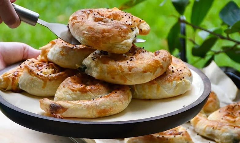 „Strânge bagajele și vino acum!” – Cum a preluat mama-soacră controlul vieții noastre