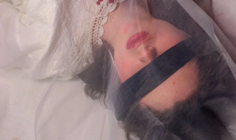 Trei decenii de sacrificii: când copiii uit casă uitvață să iubească