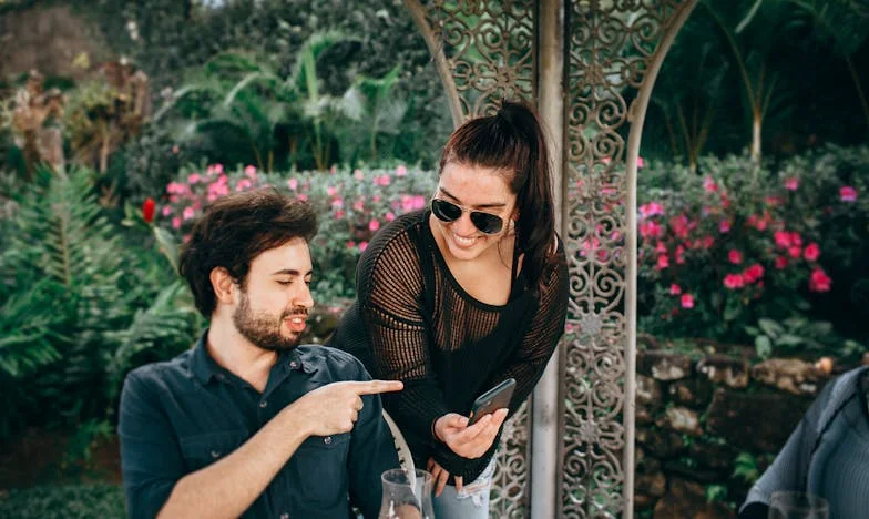 Când acasă nu mai înseamnă siguranță: Noaptea în care am fugit cu copiii mei