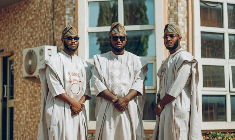 Când am devenit invizibilă la propria masă: Povestea mea despre familie, datorii și regăsire