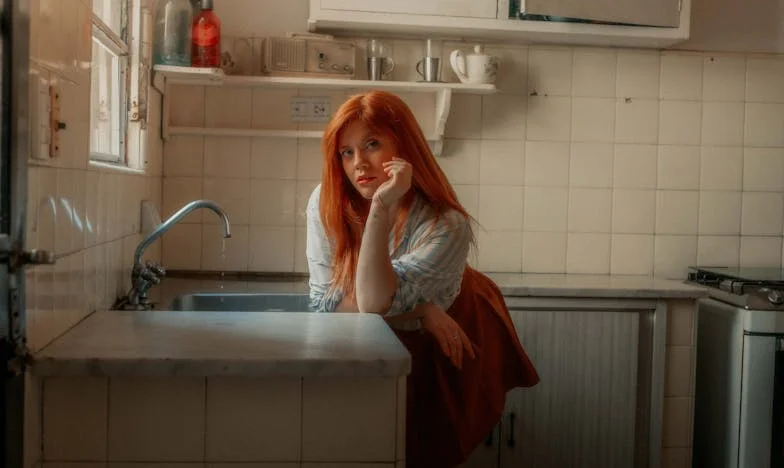 Când trecutul bate la ușă: Povestea unei familii încercate de secrete