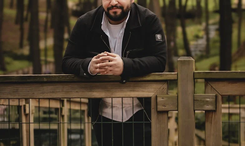 Casa noastră nu mai e acasă: Povestea unei mame între tăcere și revoltă