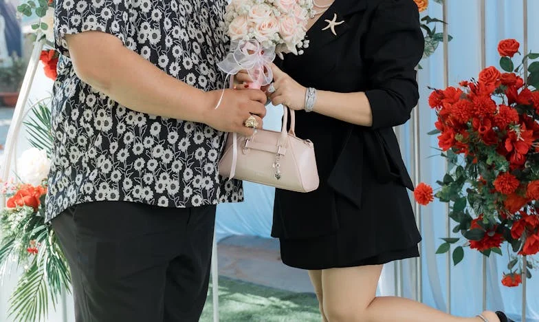 De ce să-mi pese acum? Povestea Anei, sora uitată din familia Ionescu