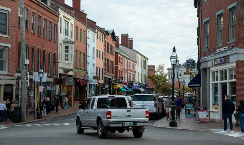 Dincolo de ușă: Povestea unei nurori în umbra soacrei