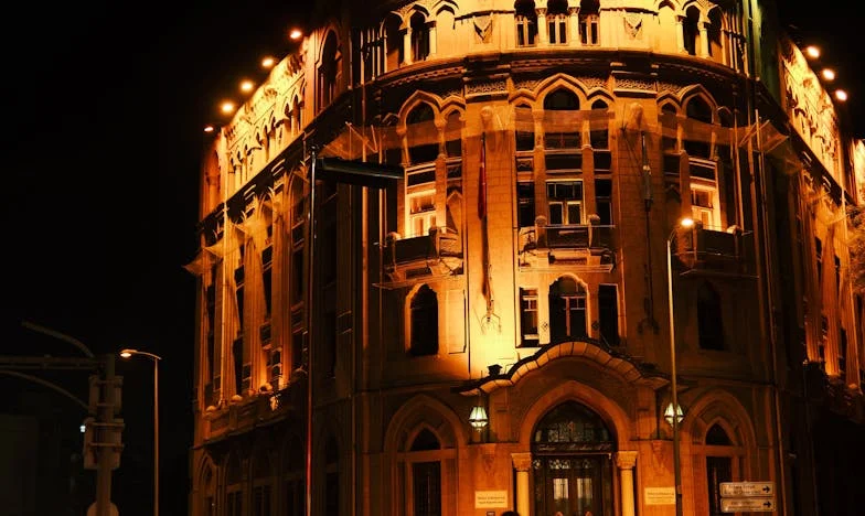 Între Datoria față de Familie și Dreptul la Fericire: Povestea Mea