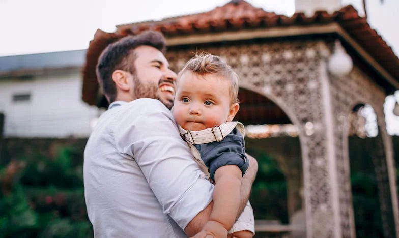 Între dragoste și limite: Povestea unei mame românce