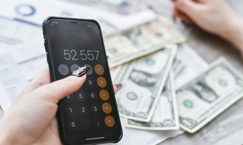 Când Dragostea Devine Râs: Povestea Unei Iubiri Umilite