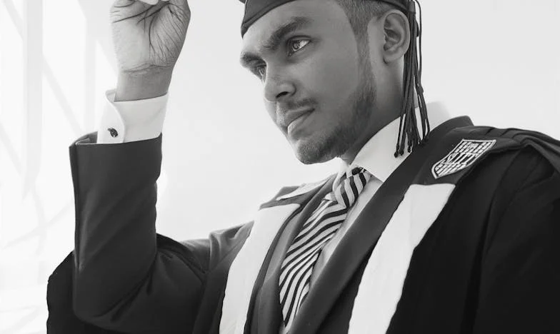 Împrumuturi fără sfârșit: Povara datoriilor în familie