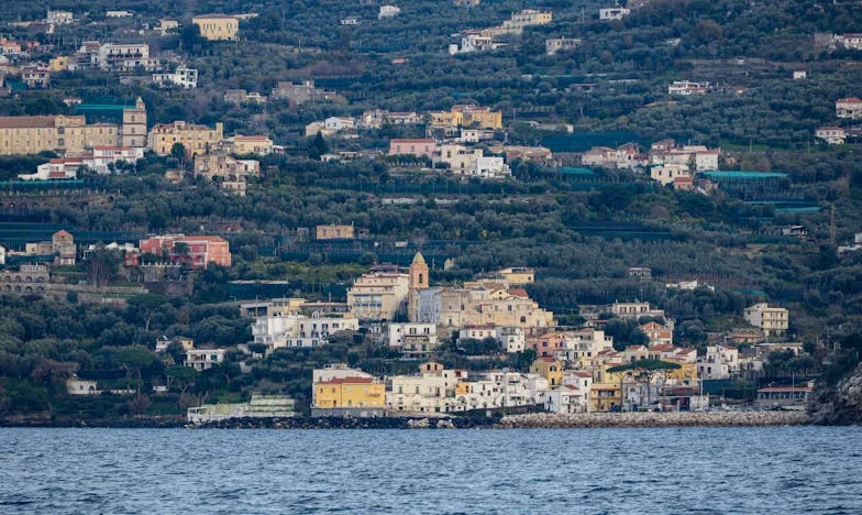 Între valuri și ziduri: Vara în care am învățat să spun „nu”