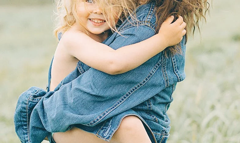 Ai plecat ca să pot renaște – Povestea unei femei românce despre infertilitate, presiuni familiale și regăsire